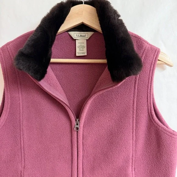 LL Bean Womens Fleece Vest Berry Pink Faux Fur Collar Full Zip Petite S Gorp - Picture 2 of 6